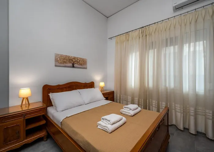 Plumeria Rhodes City